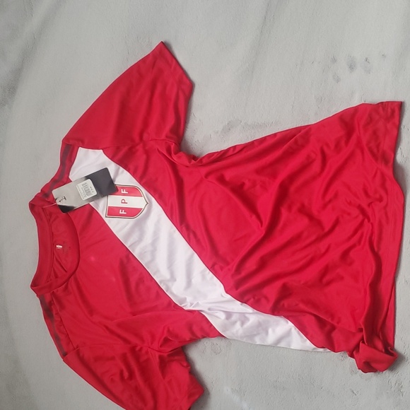 Peru  Soccer Jersey Men Size Medium  National Team - Picture 1 of 8
